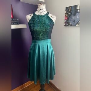 Kate Kasin Sequined Top Emerald Green Sleeveless Dress